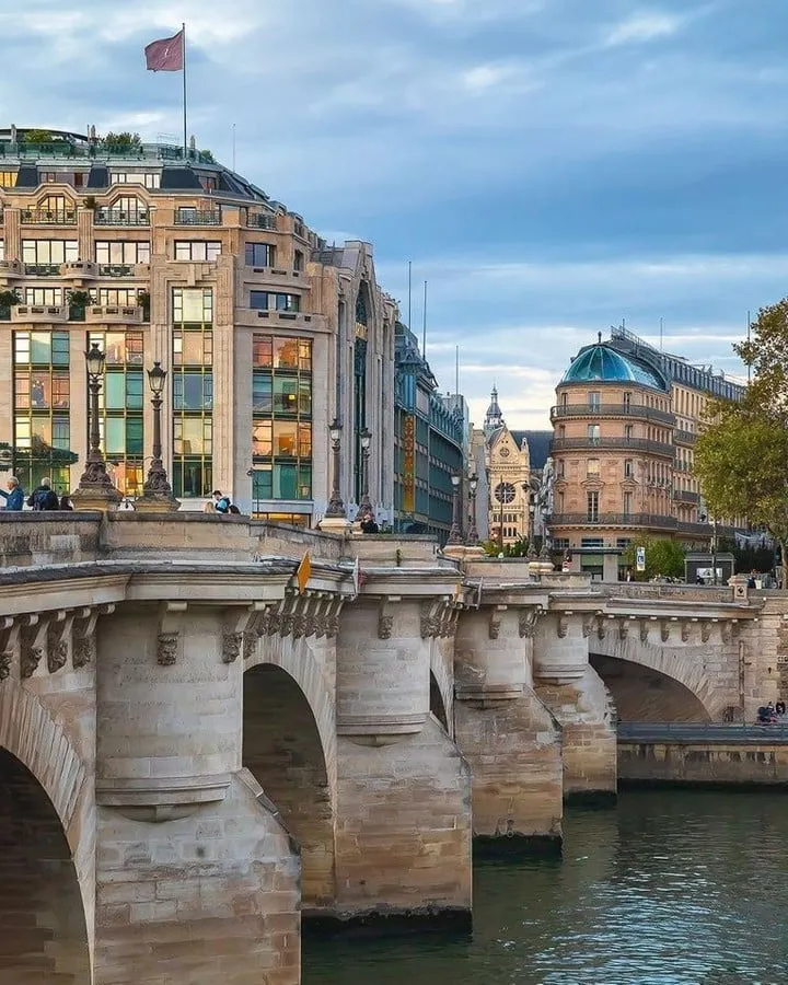 Cité Adası, Paris