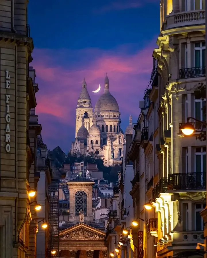 Sacré-Coeur Bazilikası