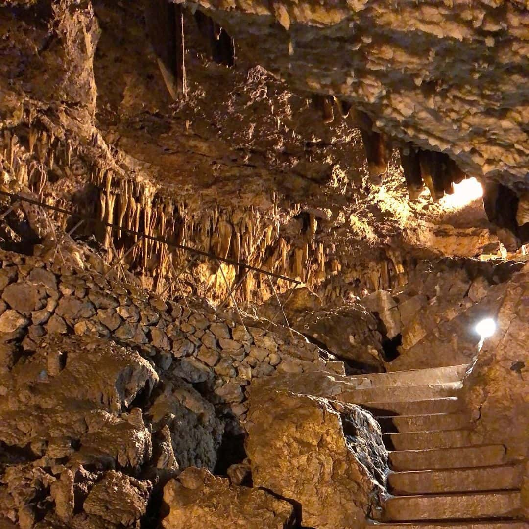 Drogarati Cave